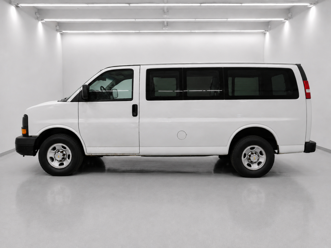 GMC Savana G2500 Extended Cargo 2023