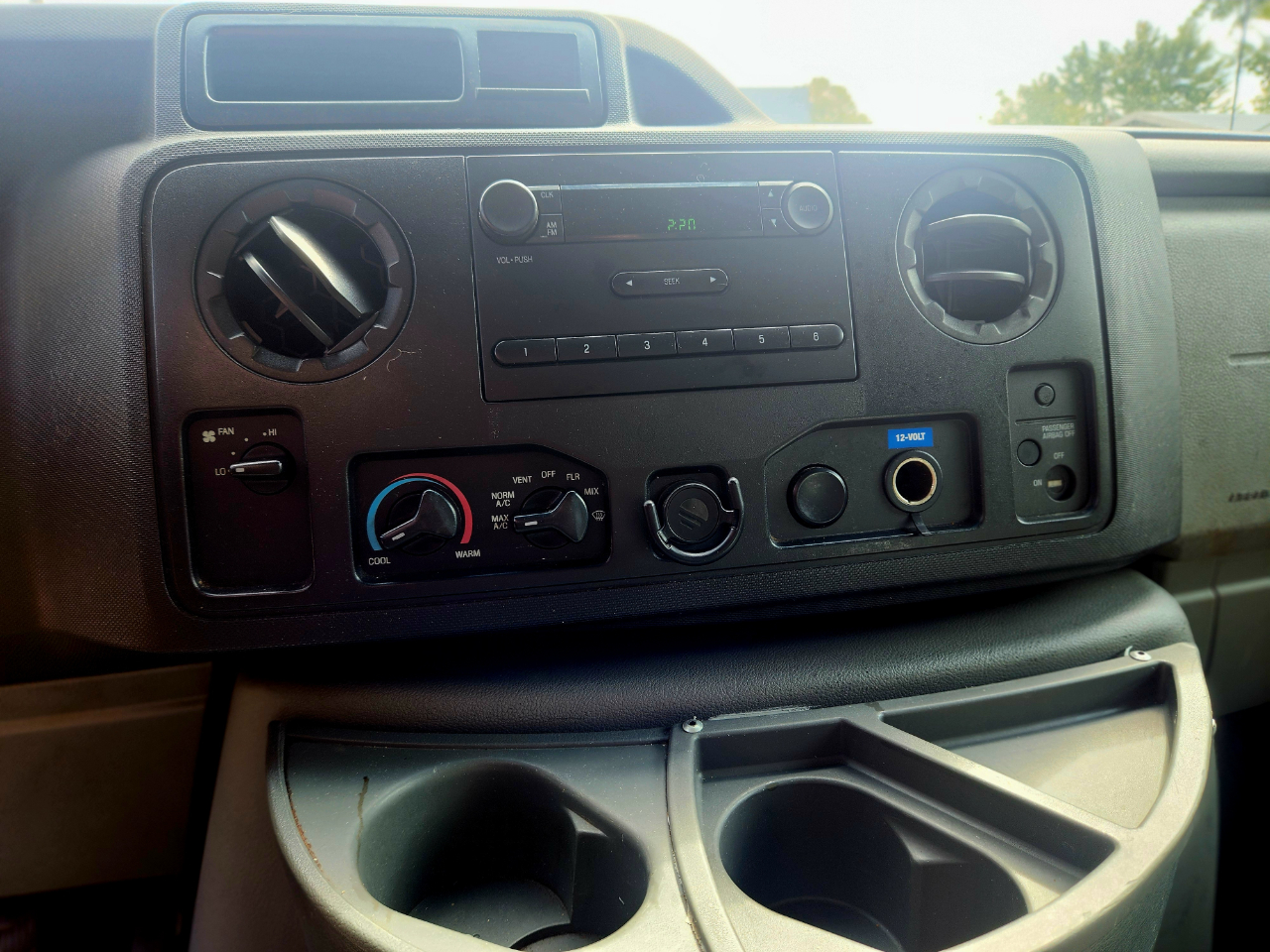 Ford Econoline E-450 2009 Ford Econoline E-450 2009
