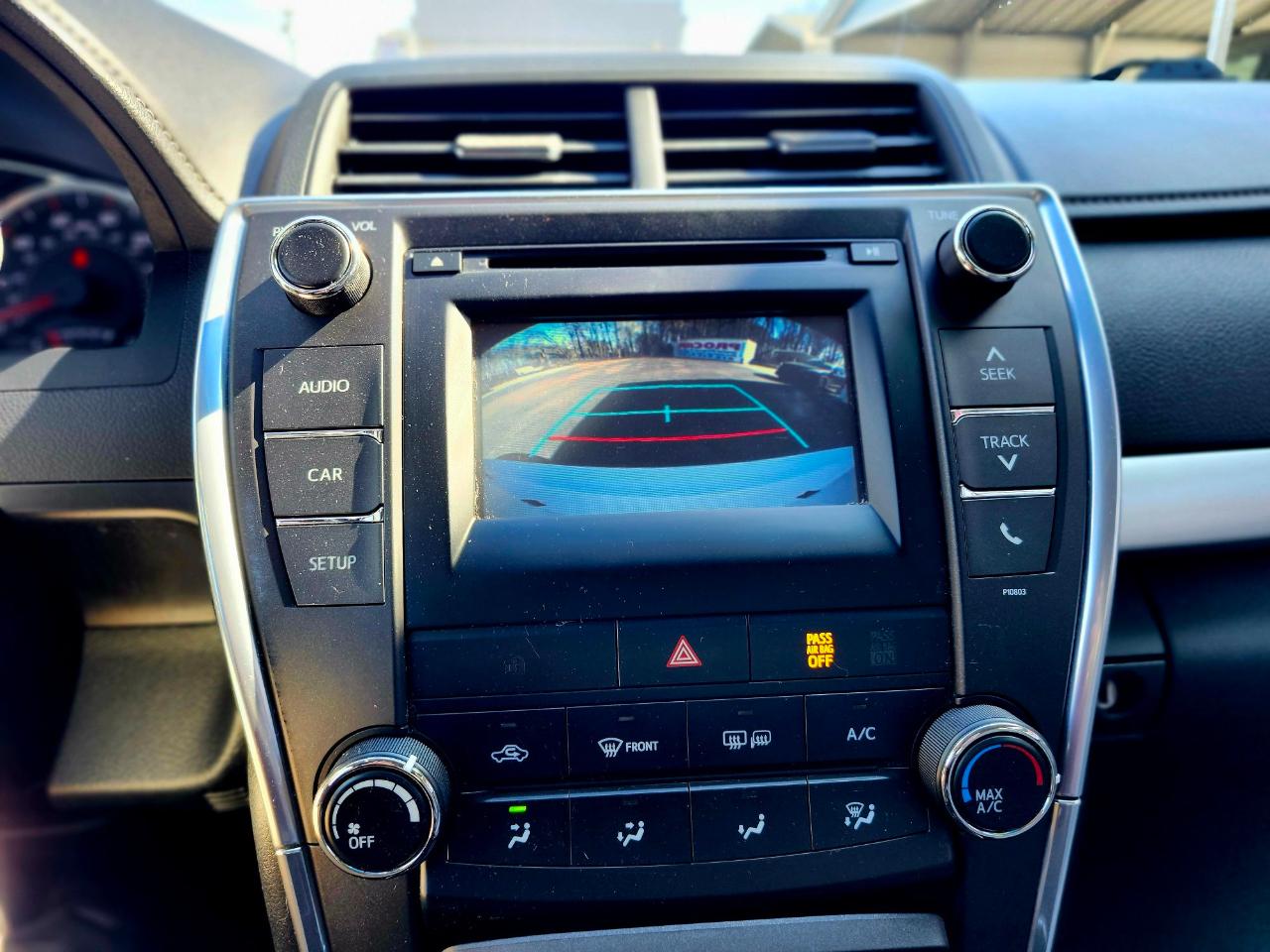 Toyota Camry 4dr Sdn I4 Auto XLE (Natl) 2015