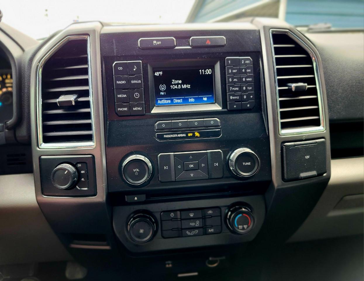 Ford F-150 4WD SuperCrew 145" XLT 2016