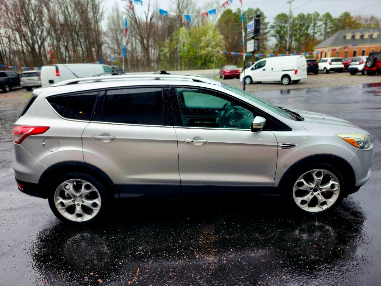 Ford Escape FWD 4dr Titanium 2013