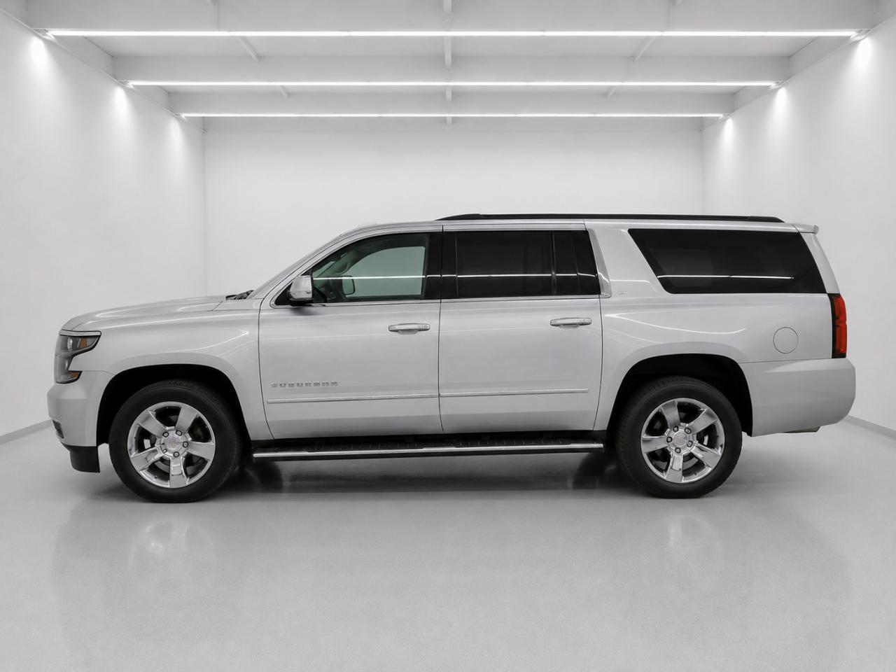 Chevrolet Suburban 4WD 4dr 1500 LT 2019