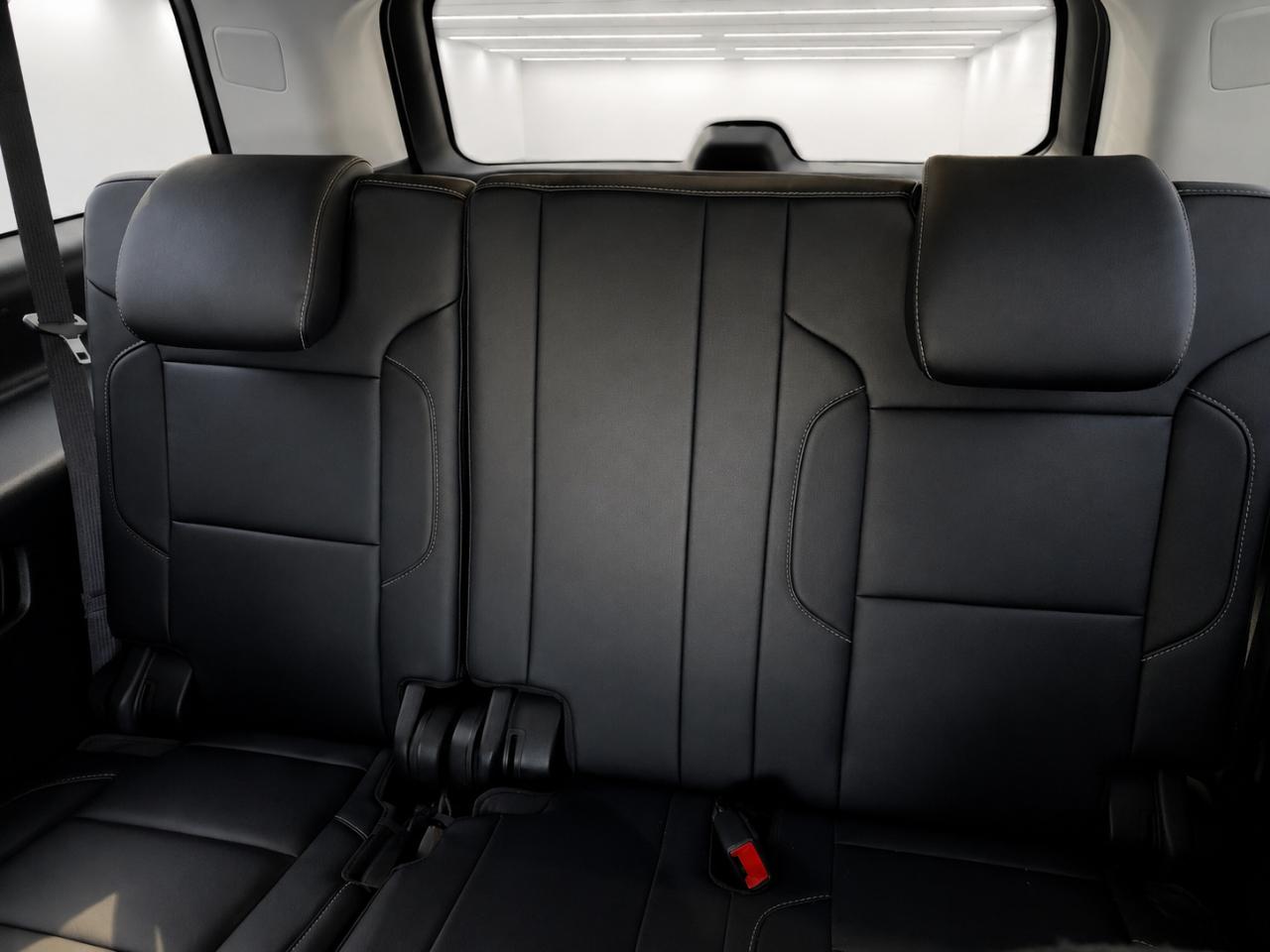 Chevrolet Suburban 4WD 4dr 1500 LT 2019