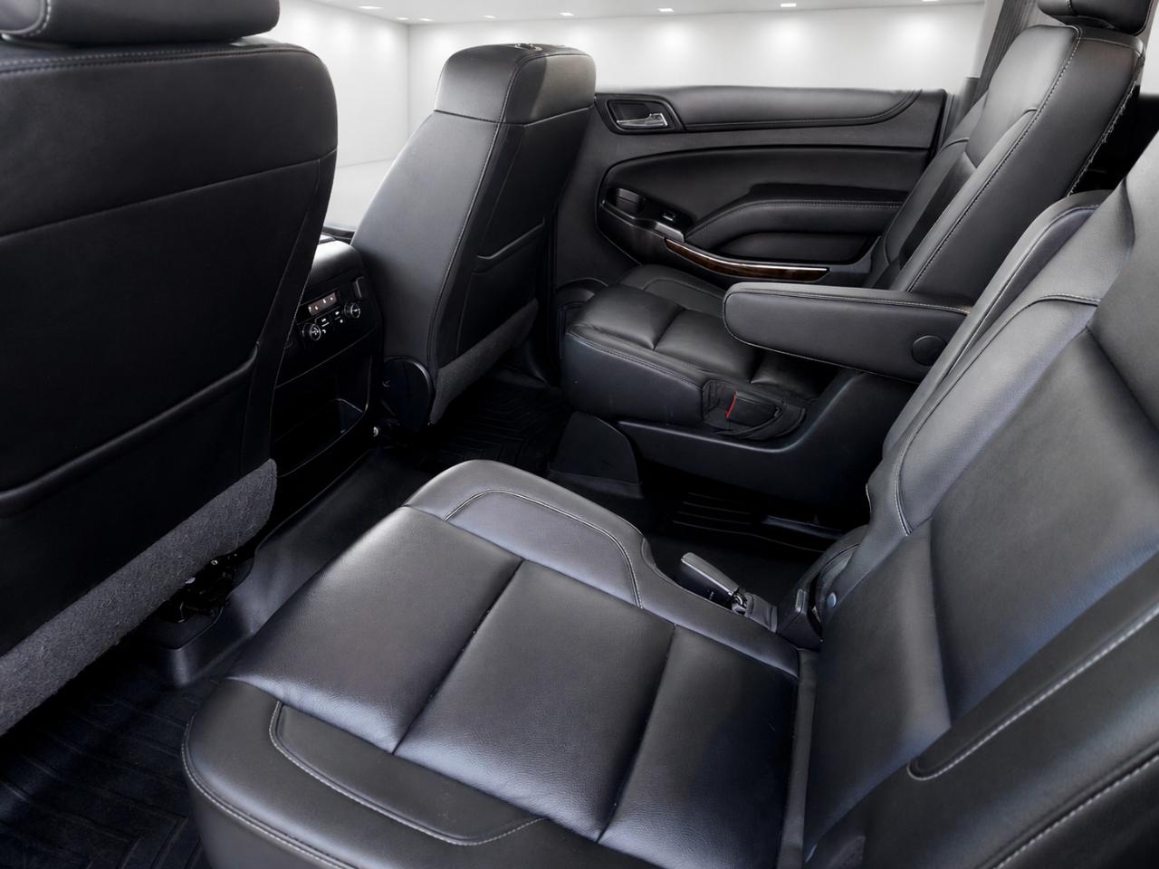 Chevrolet Suburban 4WD 4dr 1500 LT 2019