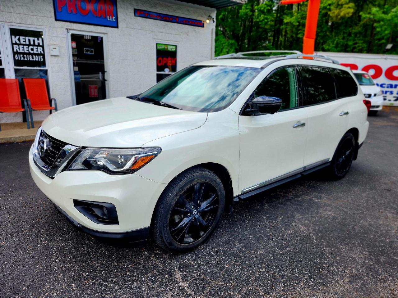 Nissan Pathfinder Platinum 4D SUV FWD 2017