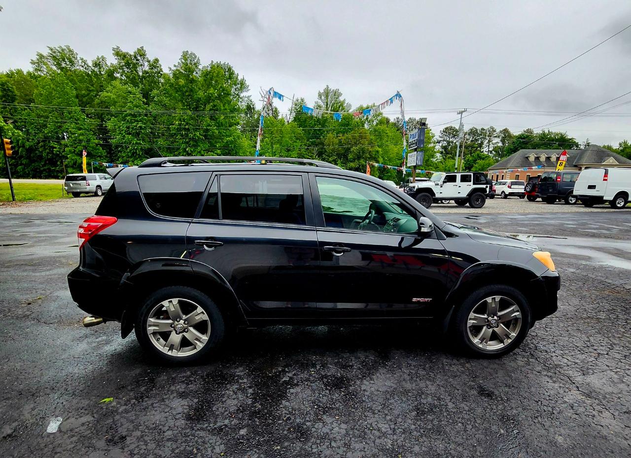 Toyota RAV4 Sport I4 4WD 2011