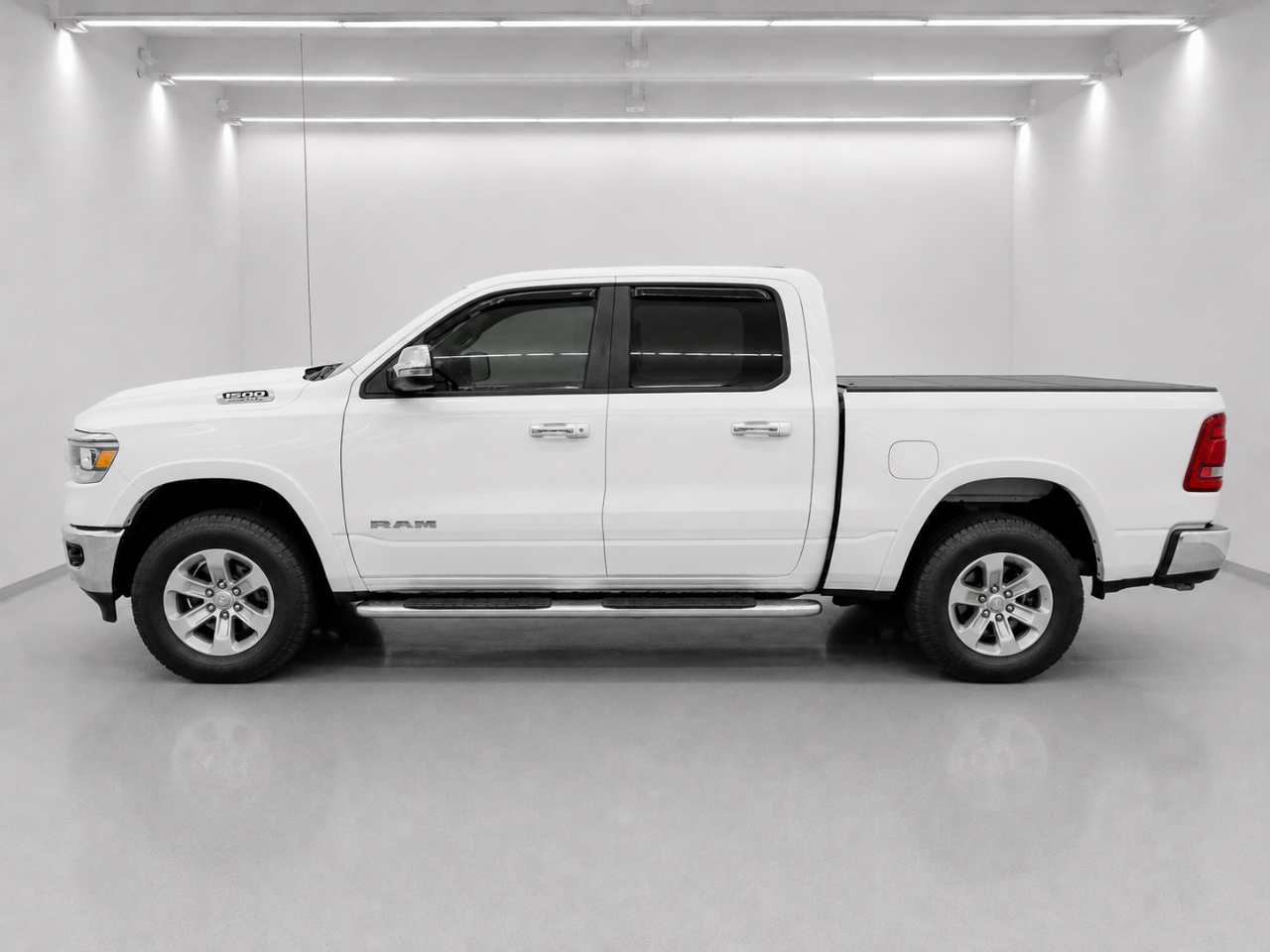 RAM 1500 Laramie Quad Cab 4WD 2019