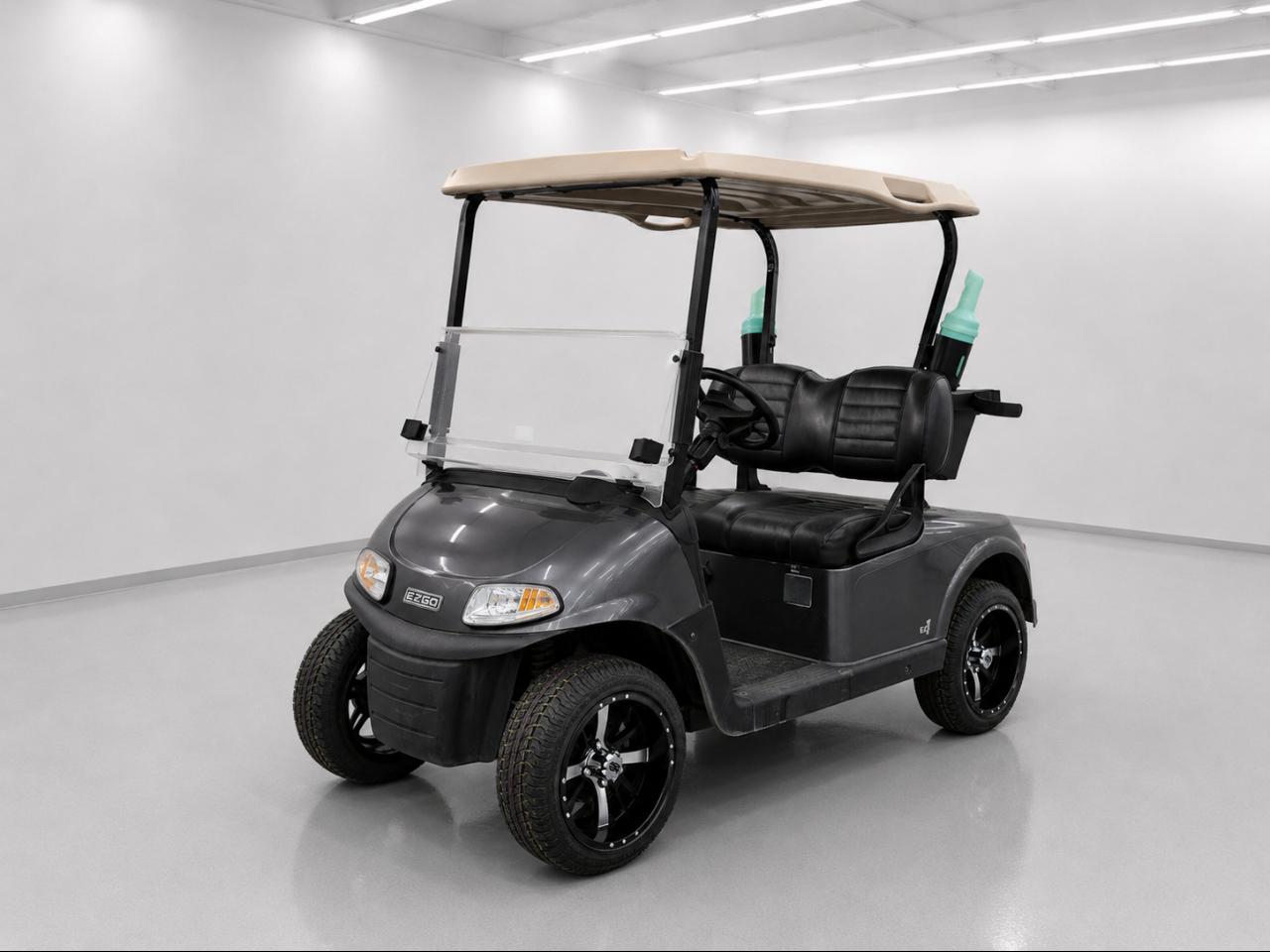 EZ-GO Golf Cart  2023