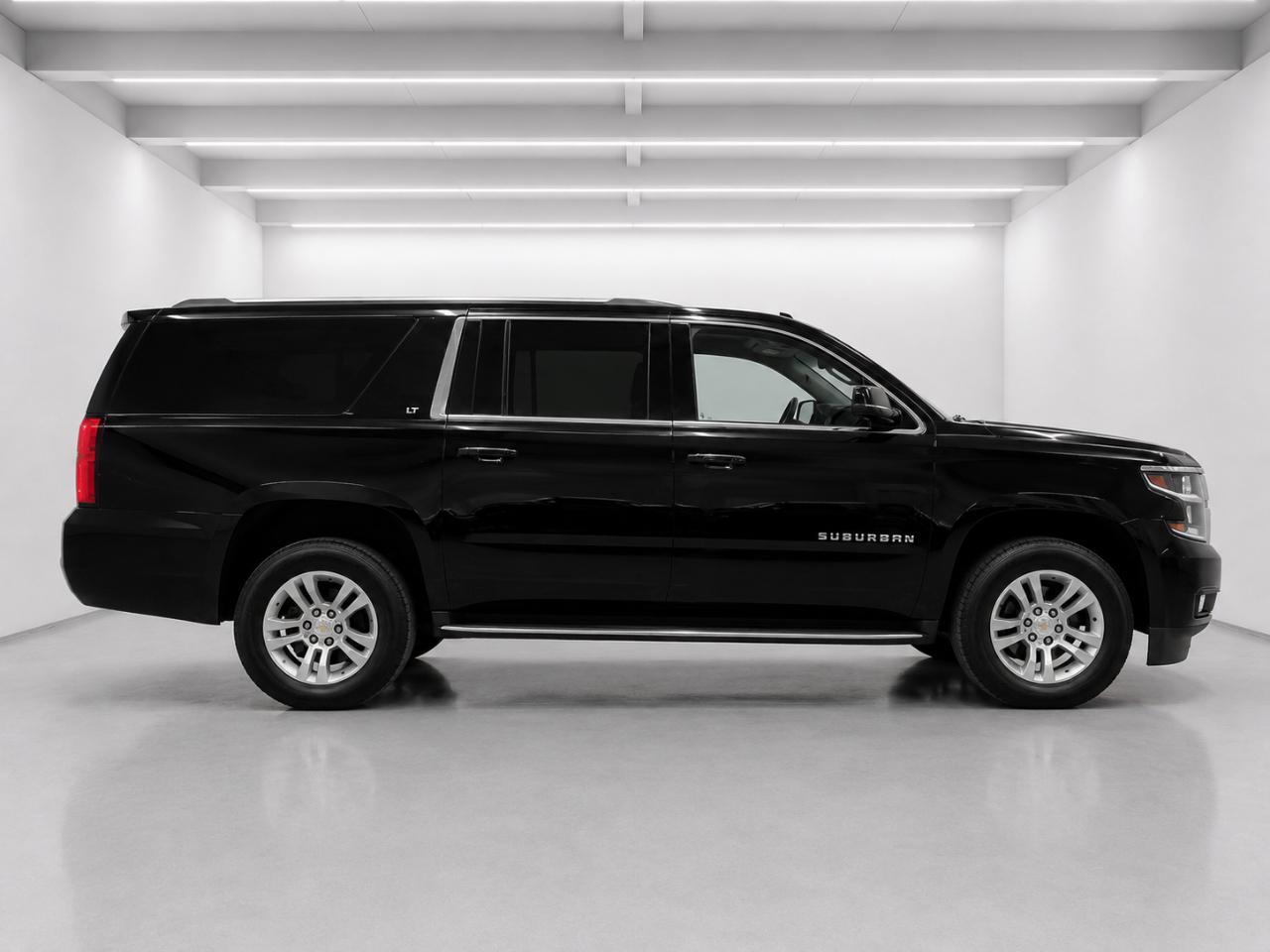 Chevrolet Suburban LT 4WD 2019