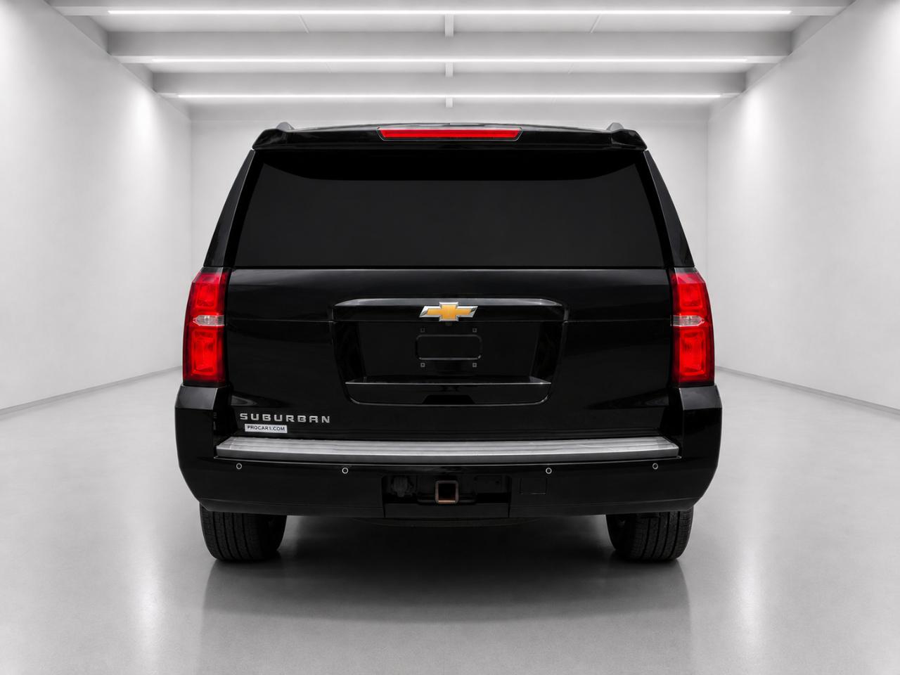 Chevrolet Suburban LT 4WD 2019