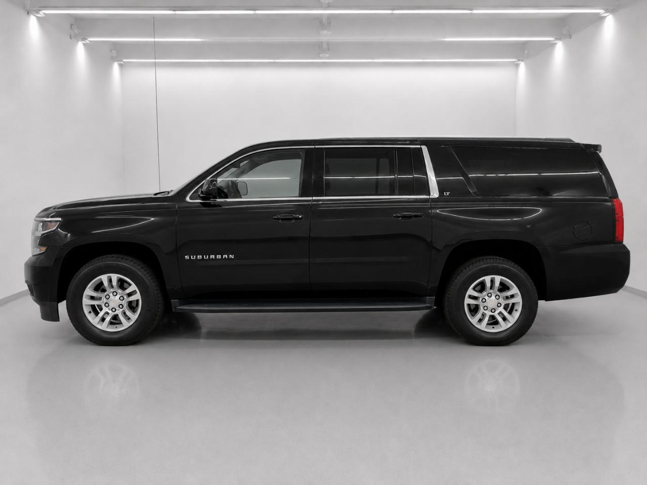 Chevrolet Suburban LT 4WD 2019