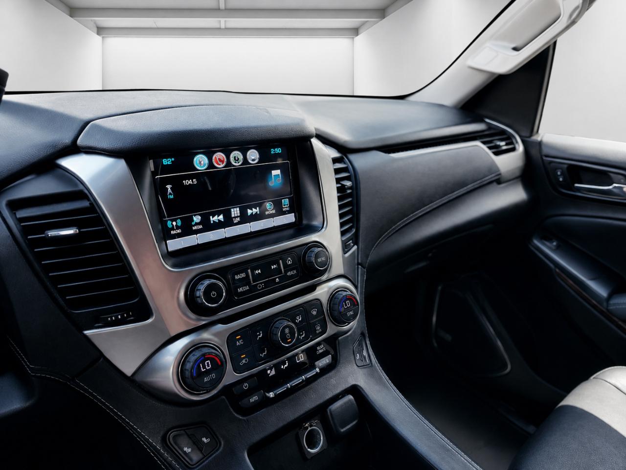 Chevrolet Suburban LT 4WD 2019