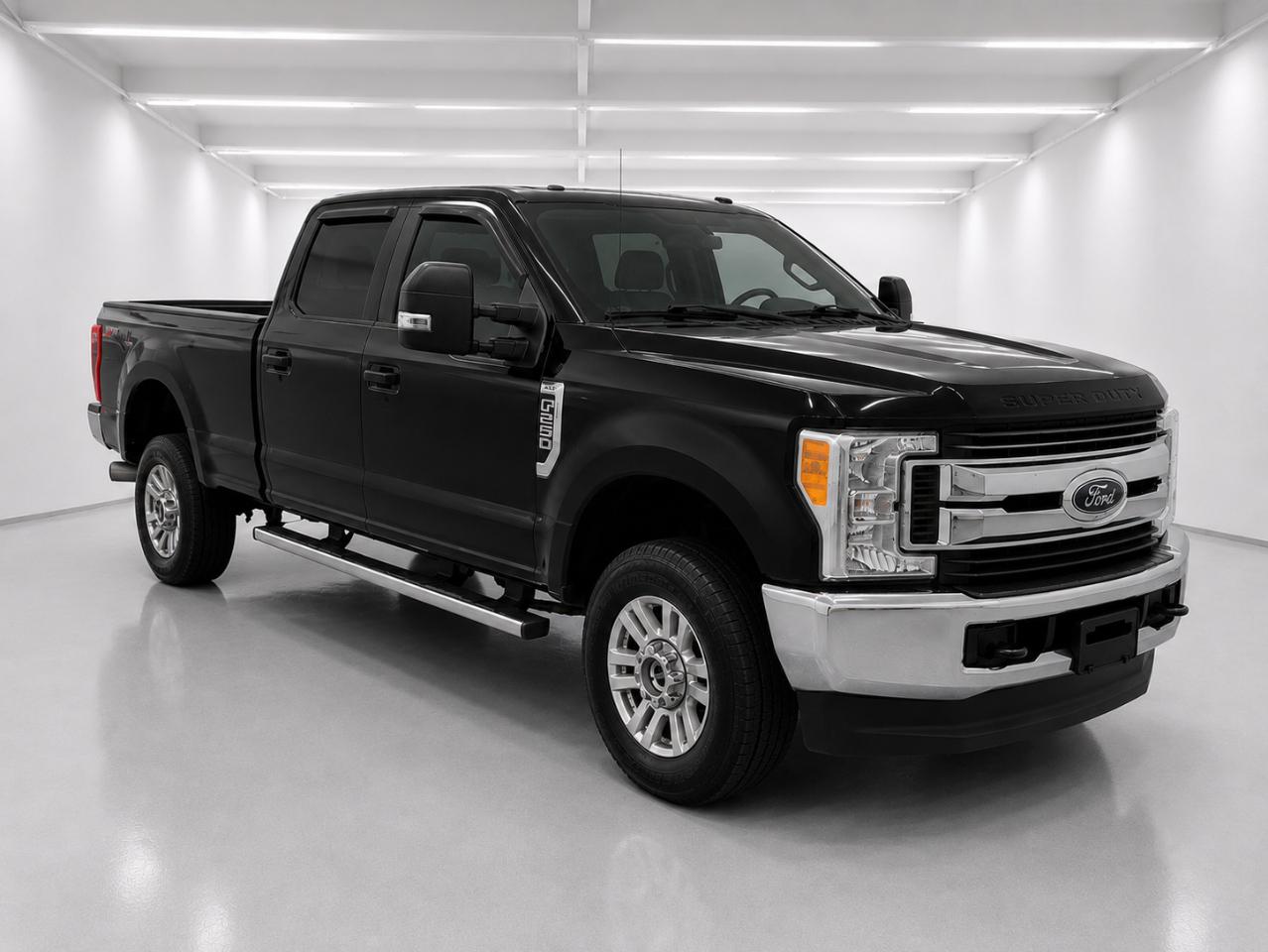 Ford F-250 SD XLT Crew Cab 4WD 2017