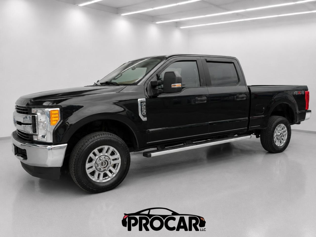Ford F-250 SD XLT Crew Cab 4WD 2017