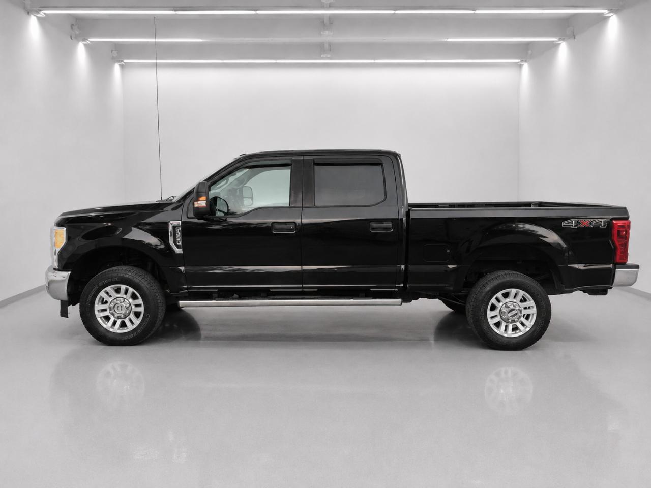 Ford F-250 SD XLT Crew Cab 4WD 2017