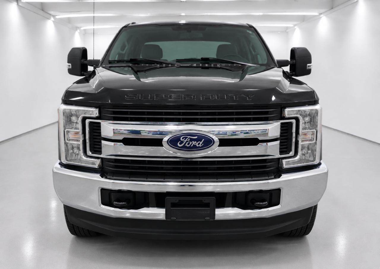 Ford F-250 SD XLT Crew Cab 4WD 2017