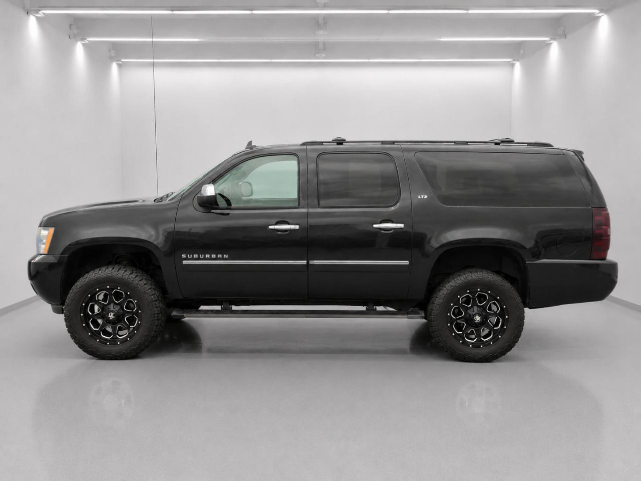 Chevrolet Suburban LTZ 1500 4WD 2012