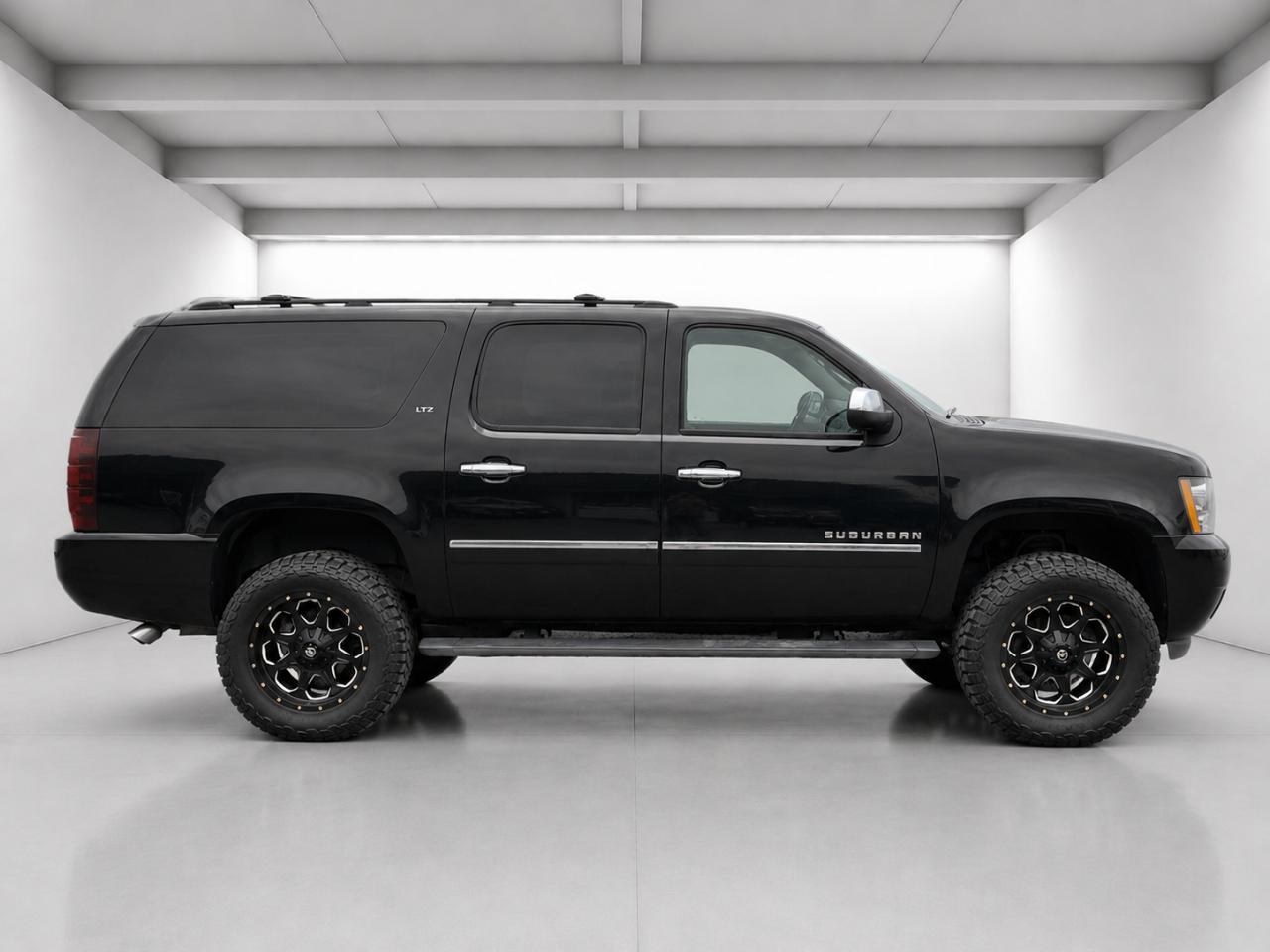 Chevrolet Suburban LTZ 1500 4WD 2012