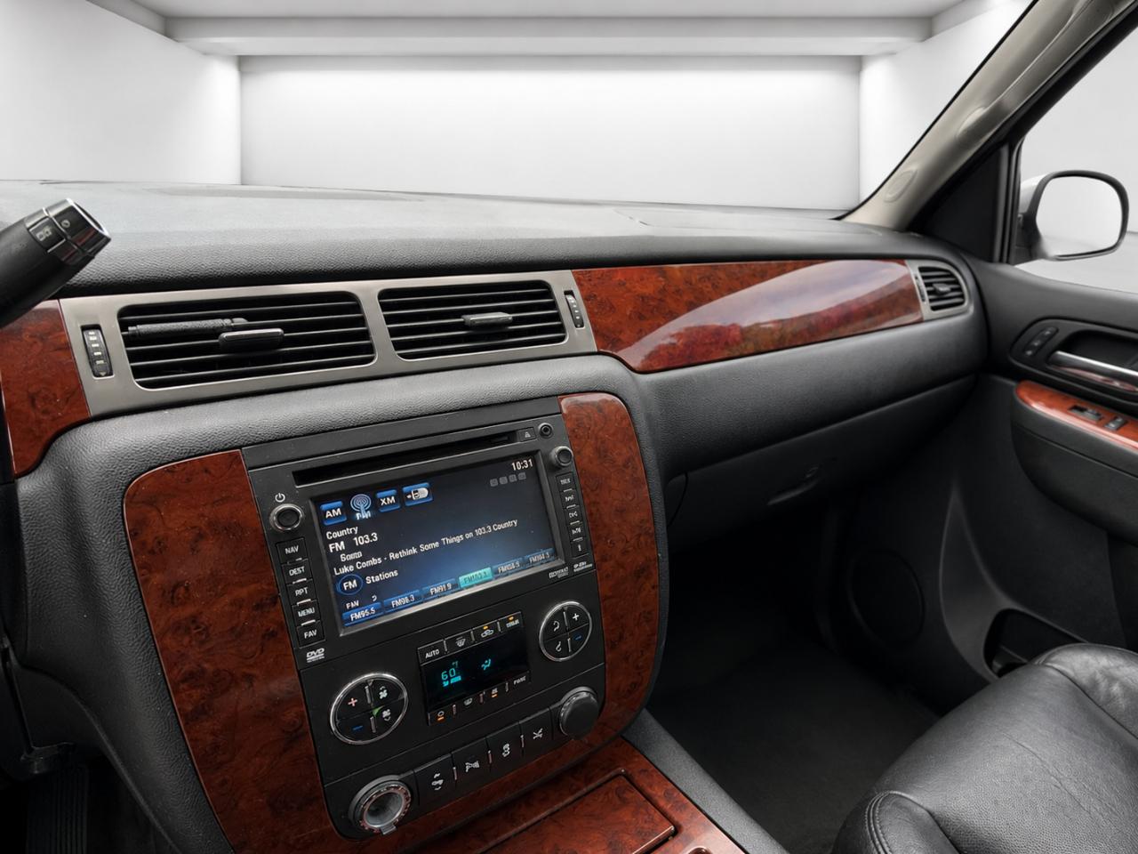 Chevrolet Suburban LTZ 1500 4WD 2012