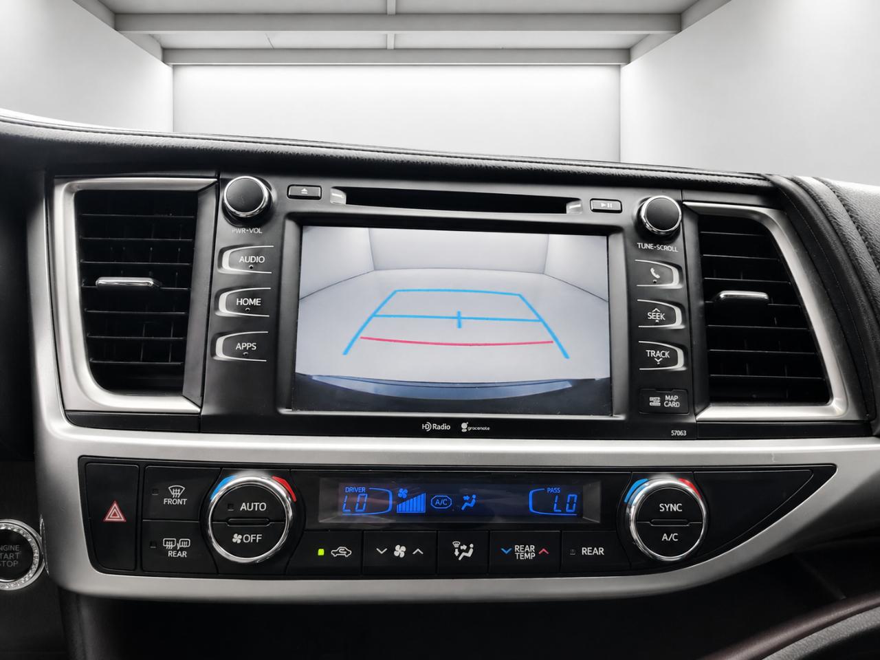 Toyota Highlander XLE FWD V6 2015