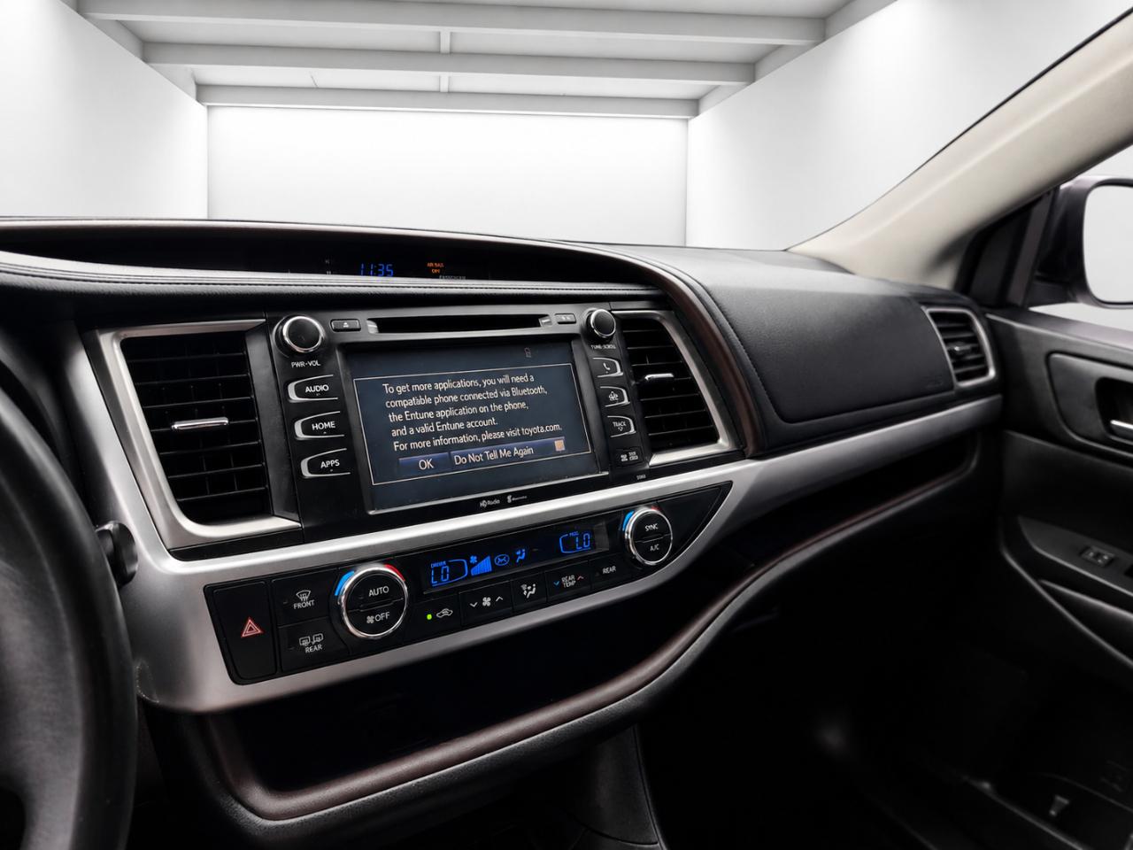 Toyota Highlander XLE FWD V6 2015