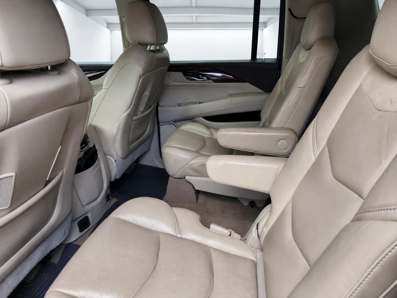 Cadillac Escalade ESV 2WD Premium 2016