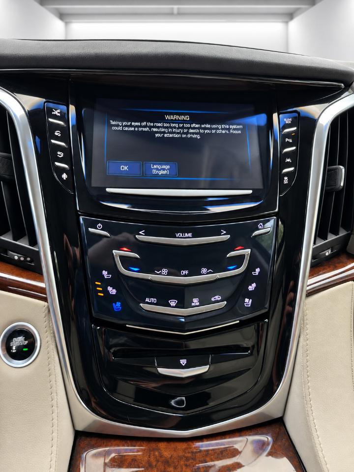 Cadillac Escalade ESV 2WD Premium 2016