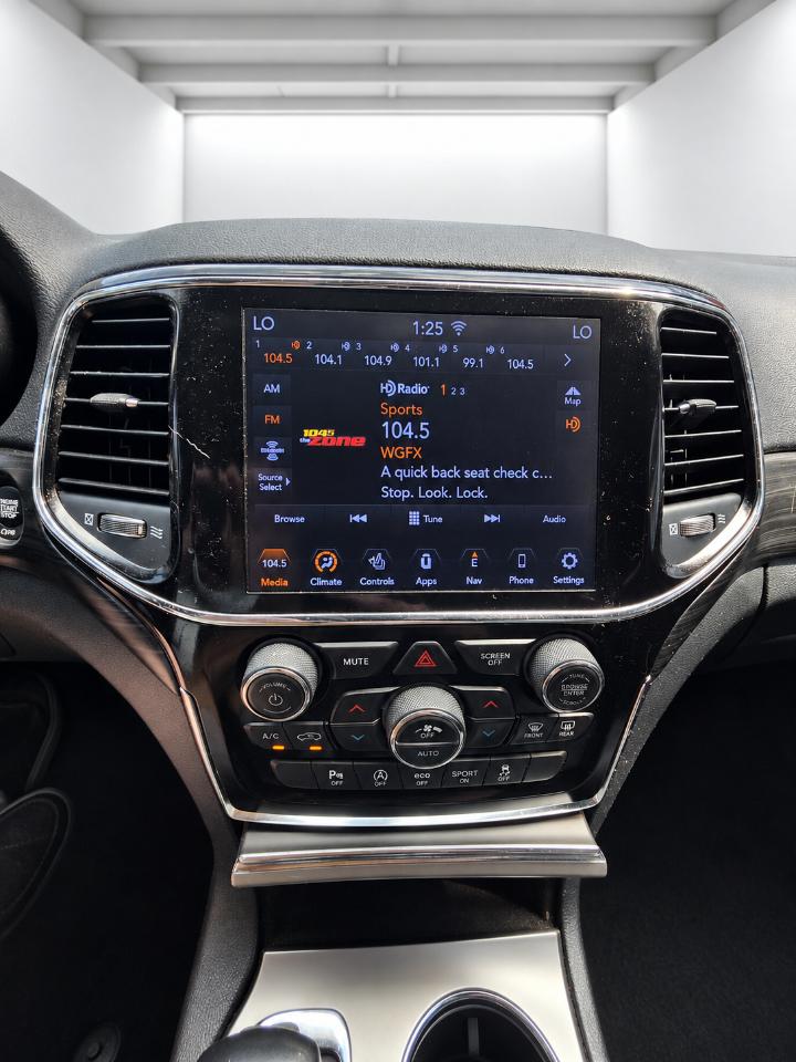 Jeep Grand Cherokee Laredo 2WD 2020