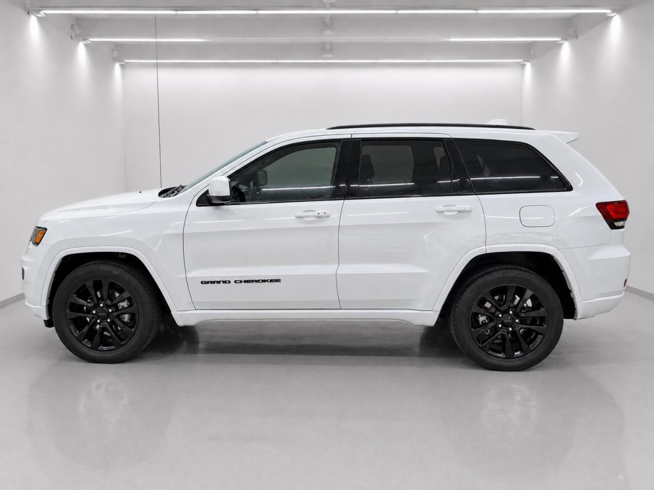 Jeep Grand Cherokee Laredo 2WD 2020