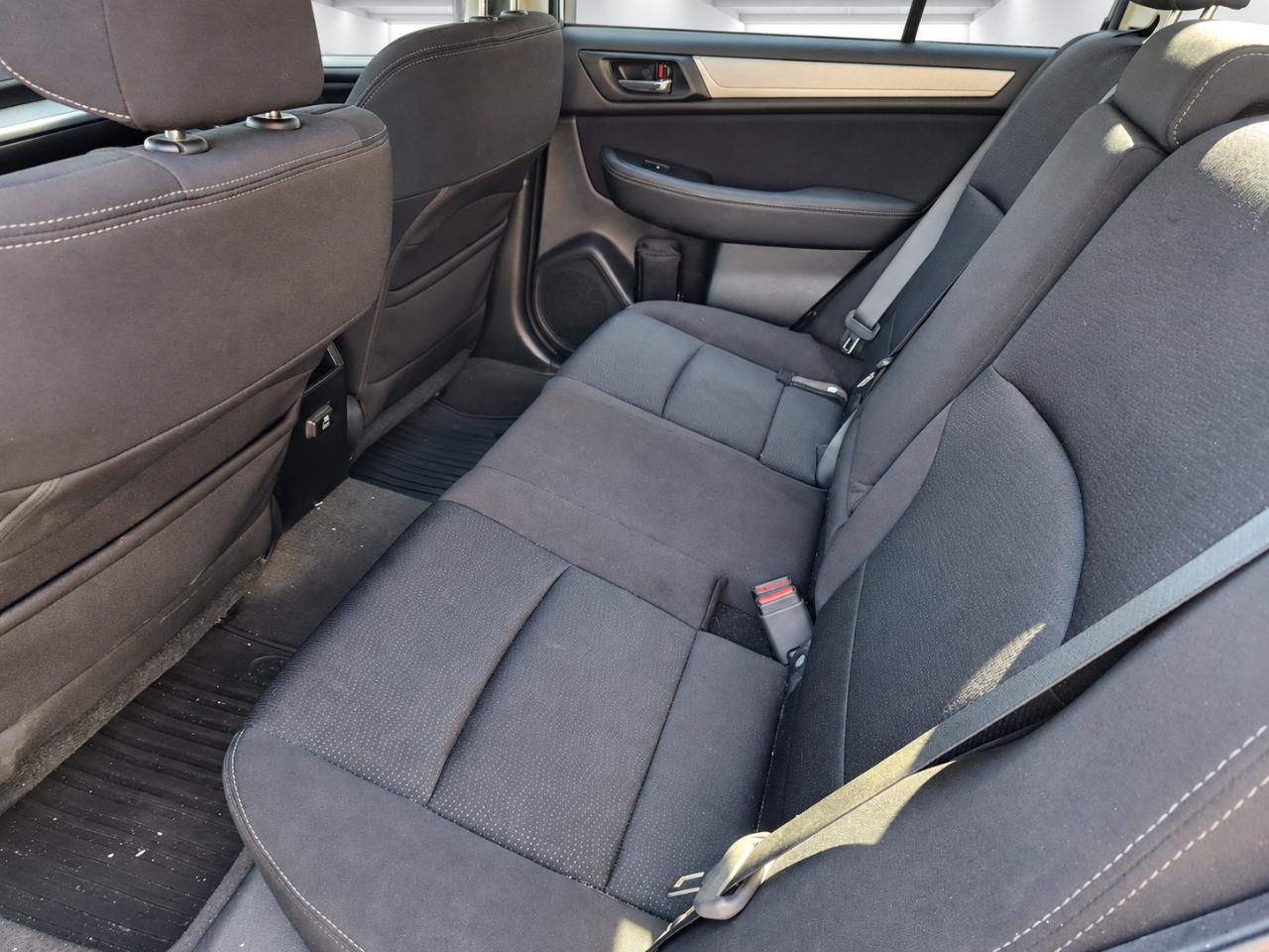 Subaru Legacy 2.5i Premium 2015