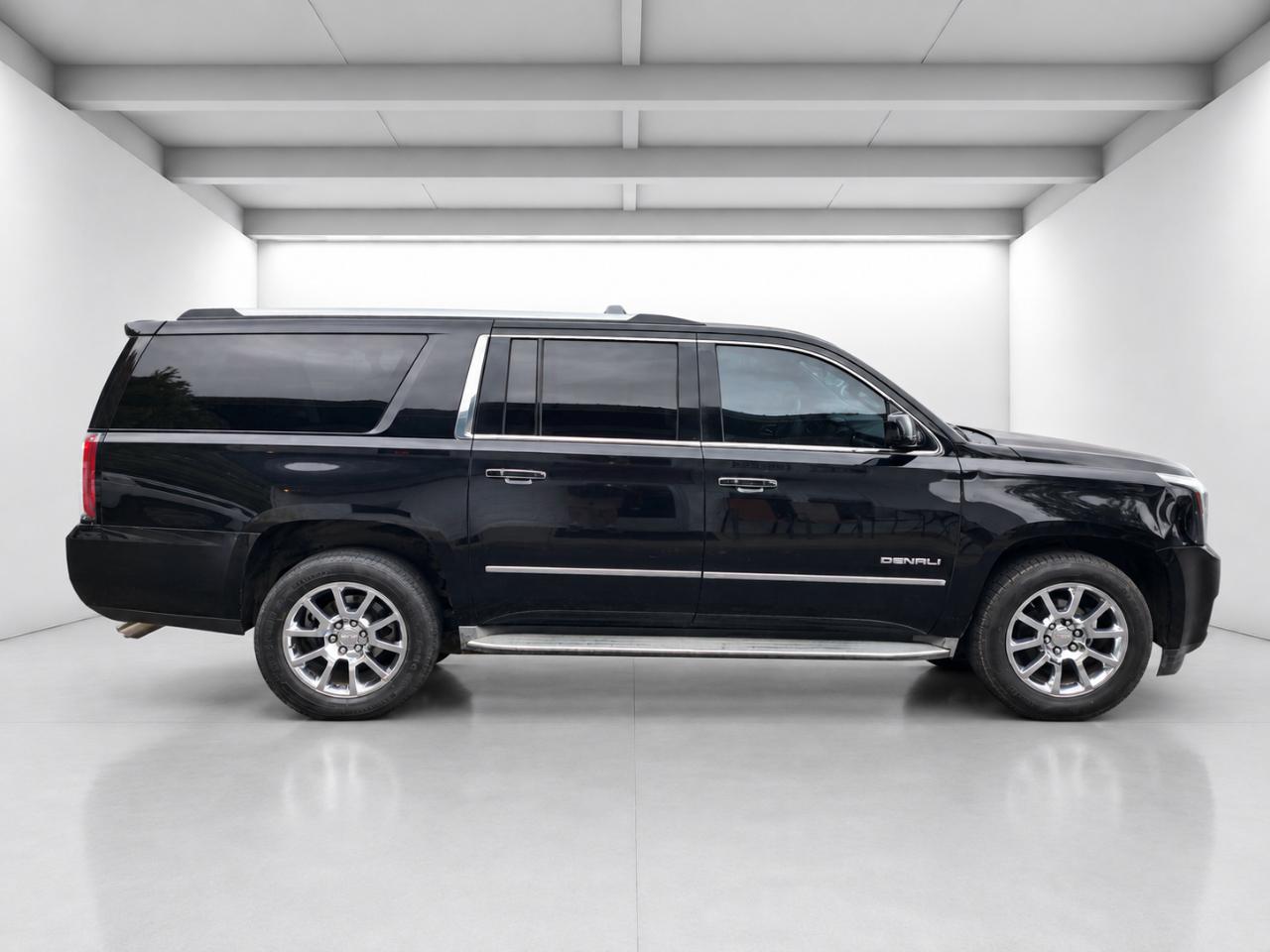 GMC Yukon Denali XL 4WD 2015