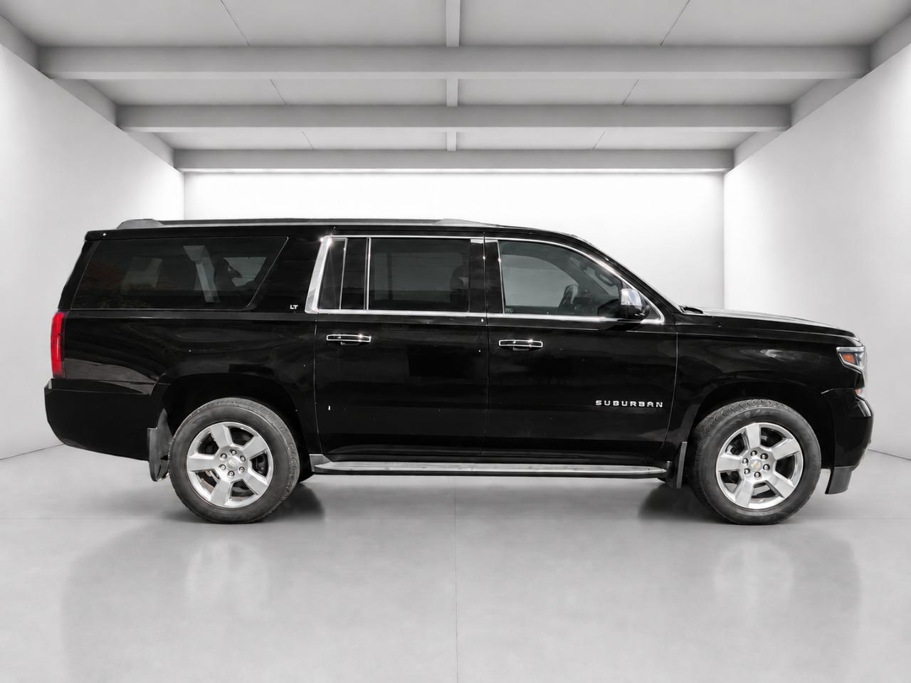 Chevrolet Suburban LT 4WD 2019