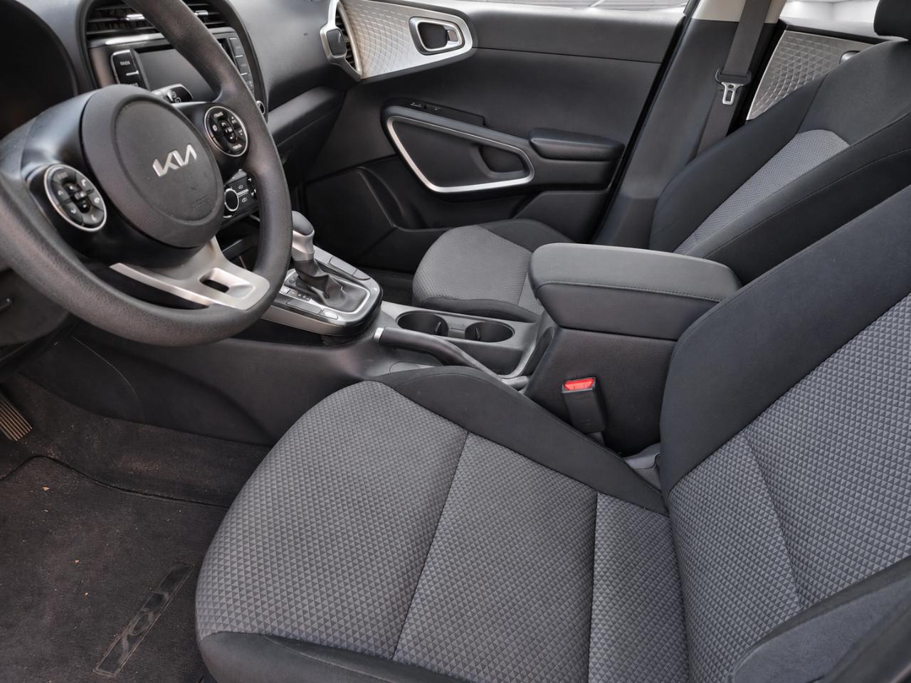 Kia Soul LX CVT 2022