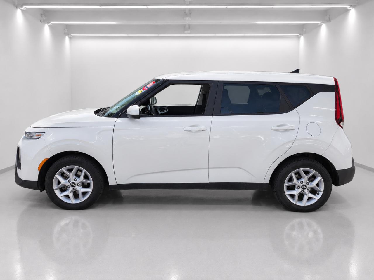 Kia Soul LX CVT 2022