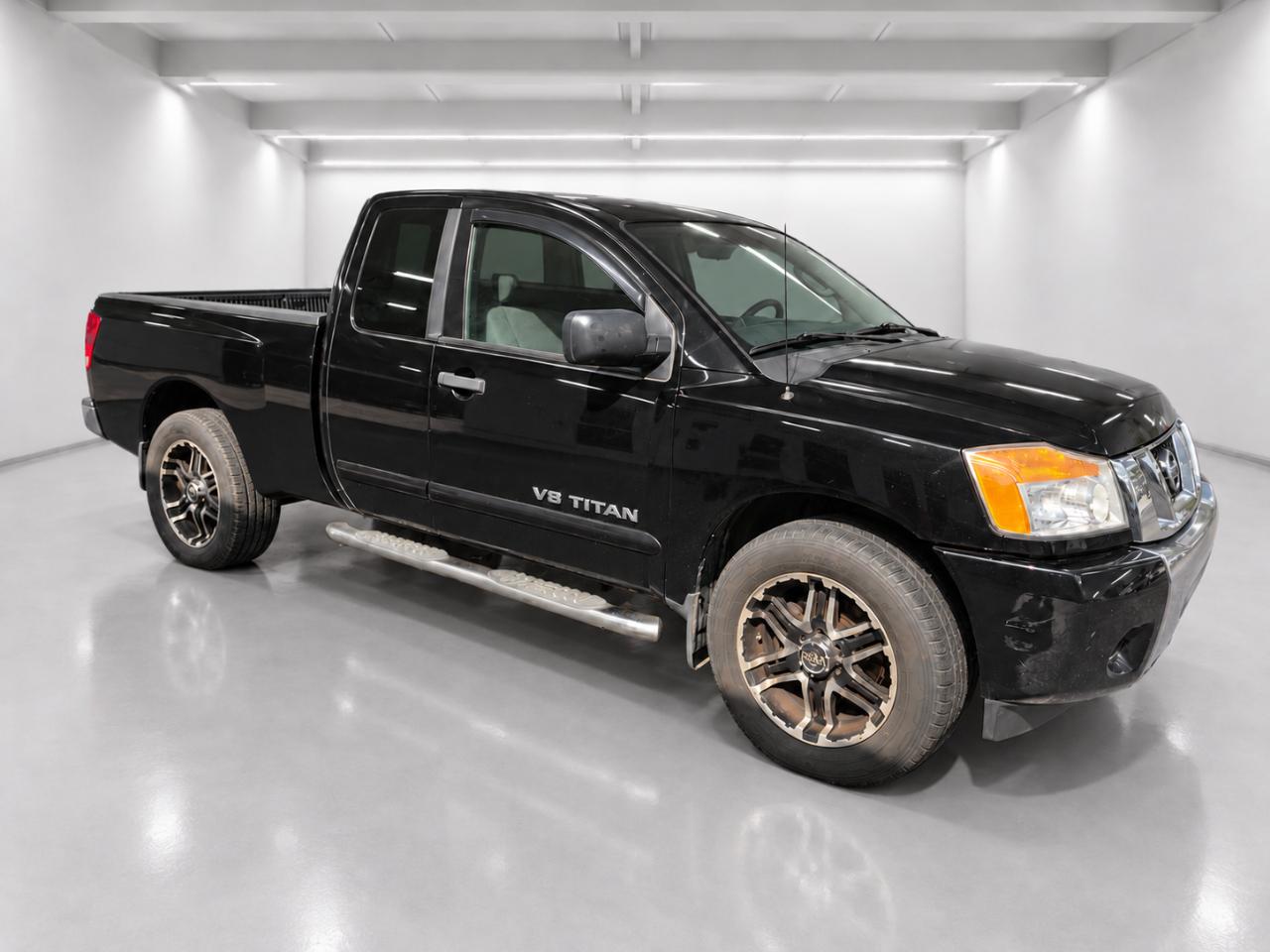 Nissan Titan S King Cab 2WD 2015