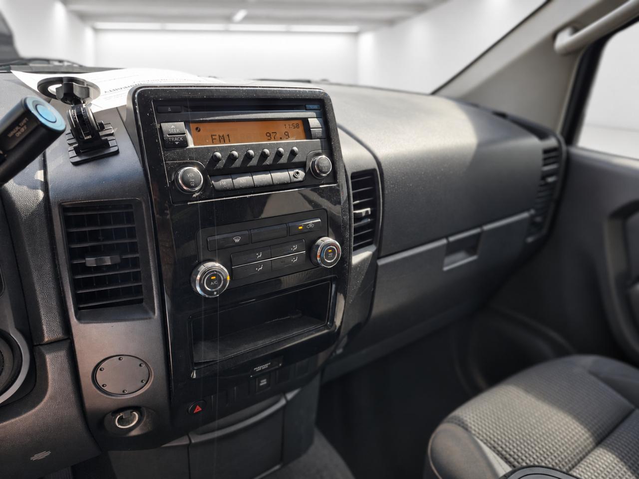 Nissan Titan S King Cab 2WD 2015