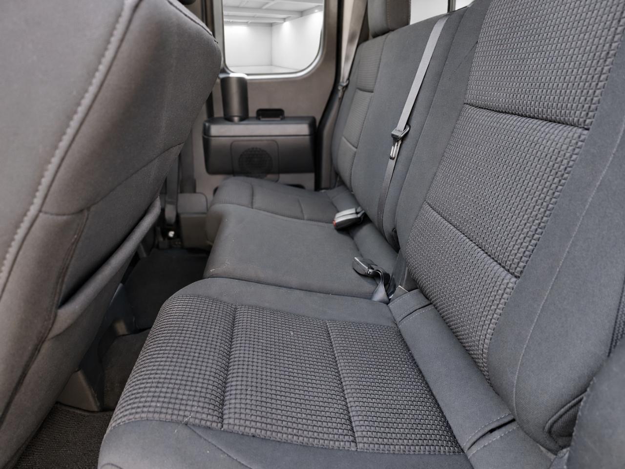 Nissan Titan S King Cab 2WD 2015