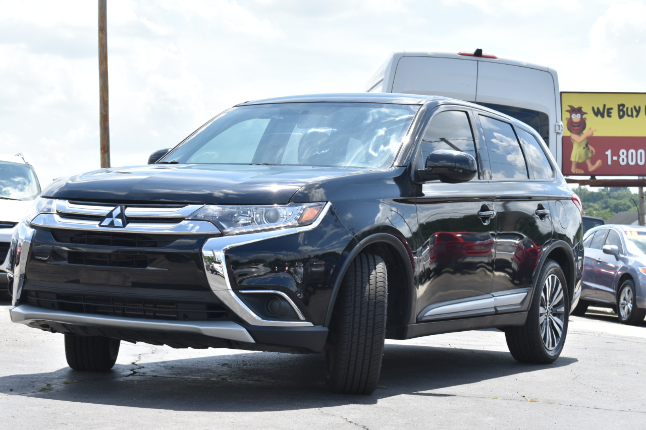 Mitsubishi Outlander ES 2WD 2018