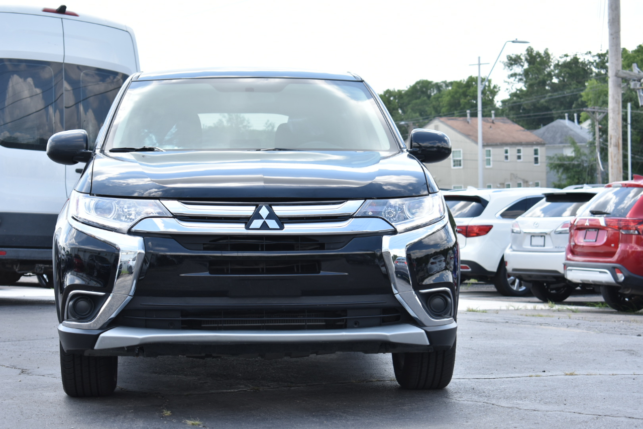 Mitsubishi Outlander ES 2WD 2018