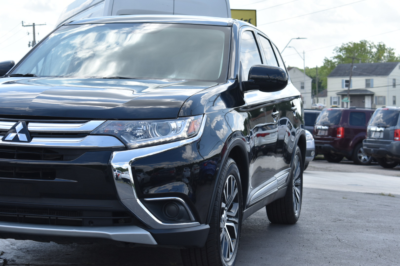 Mitsubishi Outlander ES 2WD 2018