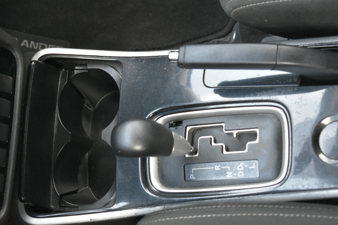 Mitsubishi Outlander ES 2WD 2018