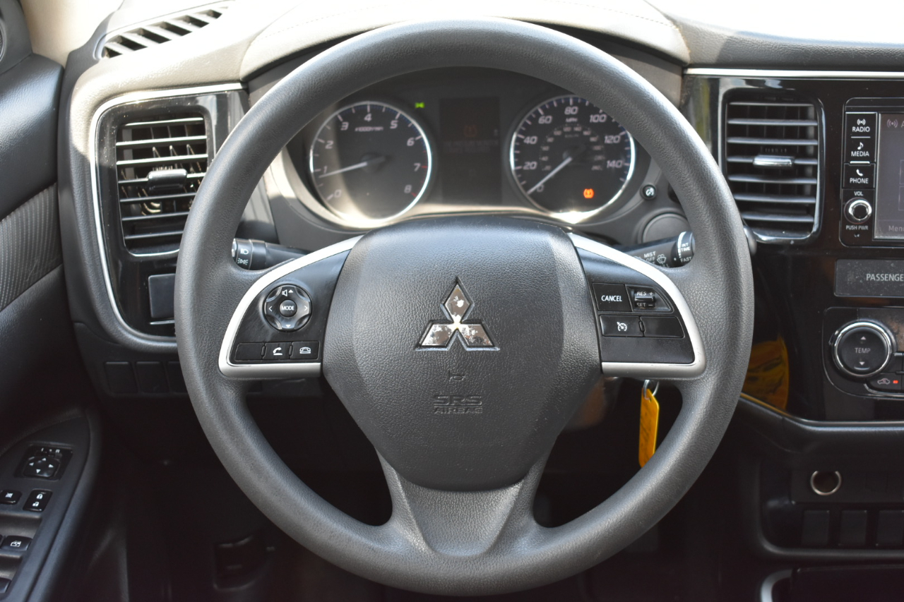 Mitsubishi Outlander ES 2WD 2018