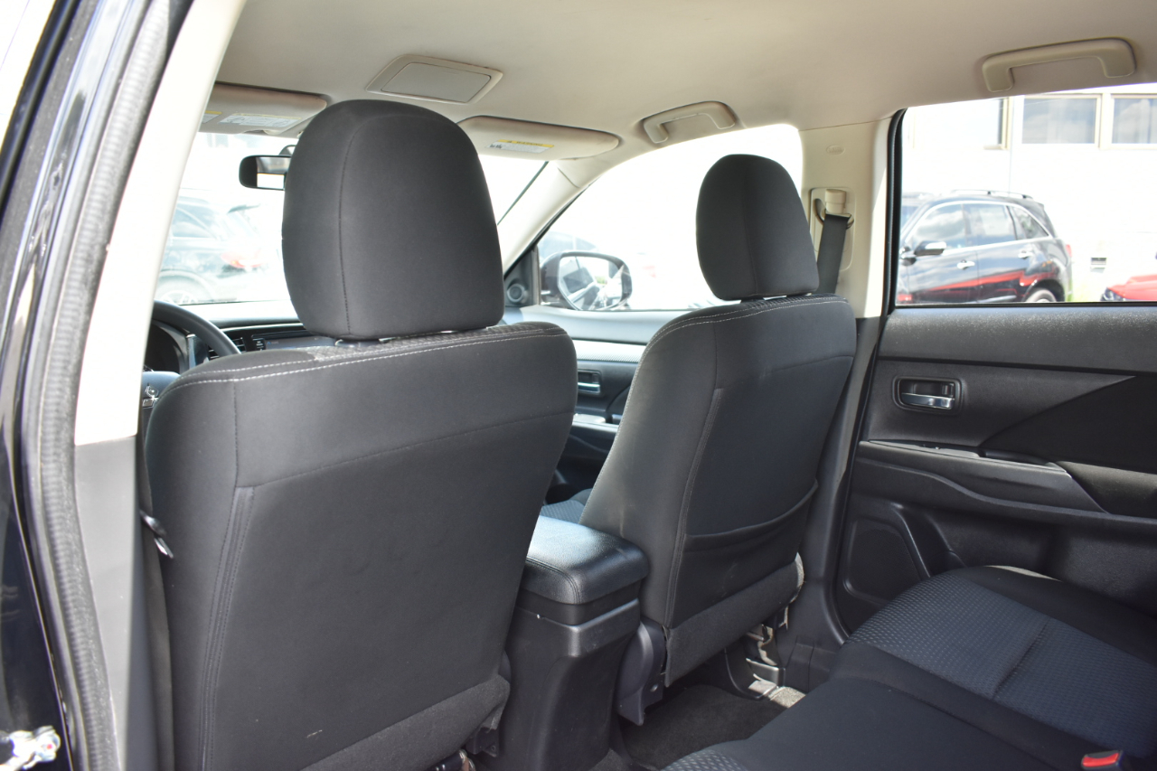 Mitsubishi Outlander ES 2WD 2018