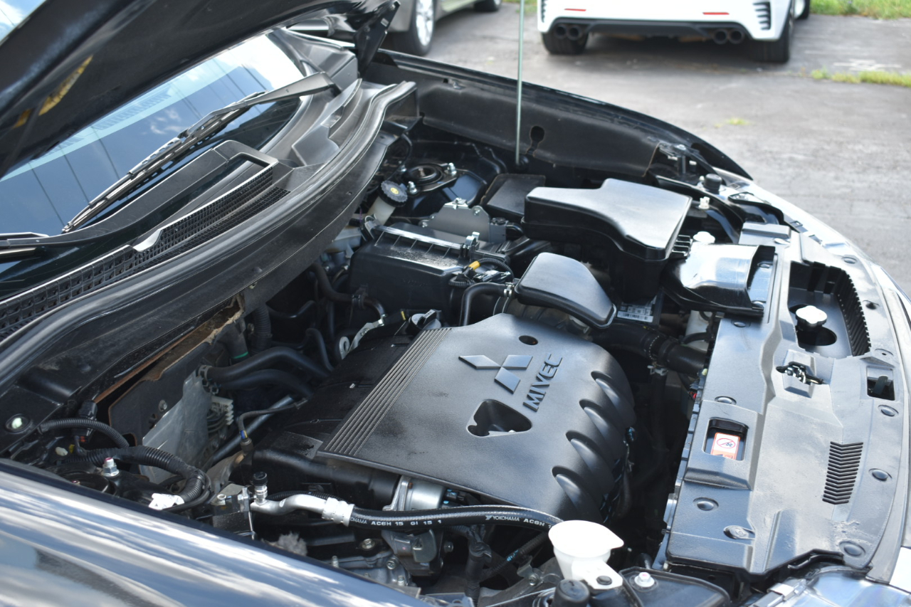 Mitsubishi Outlander ES 2WD 2018