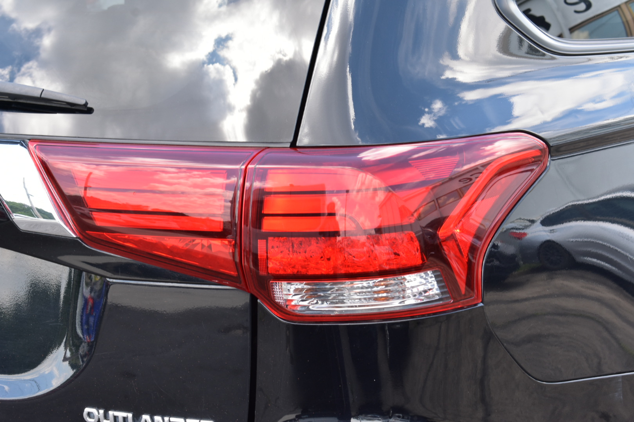 Mitsubishi Outlander ES 2WD 2018