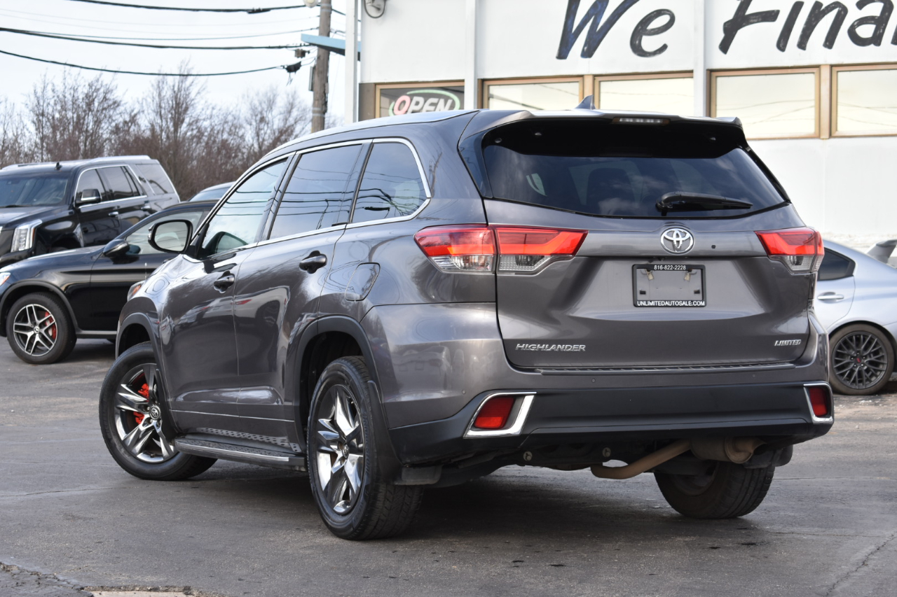 Toyota Highlander Limited FWD V6 2018