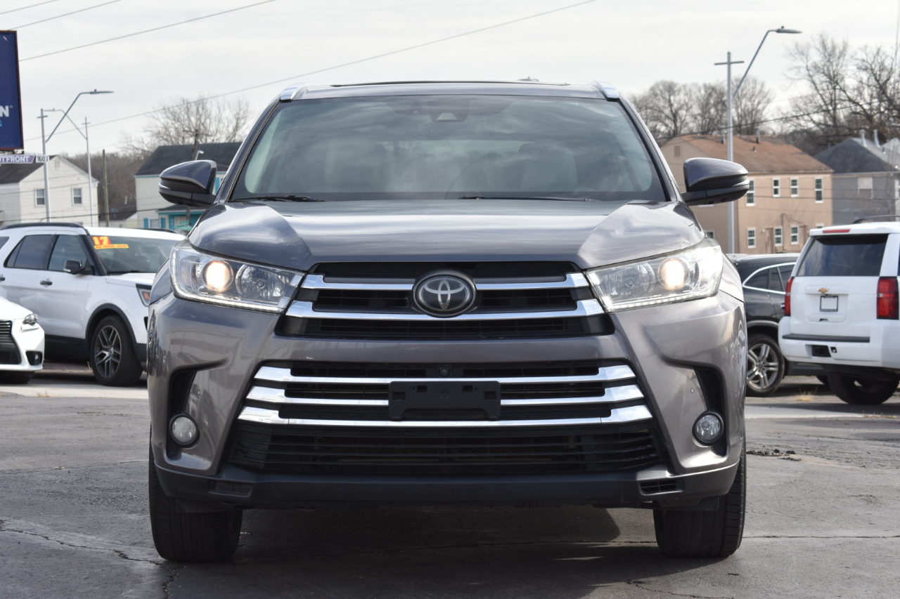 Toyota Highlander Limited FWD V6 2018