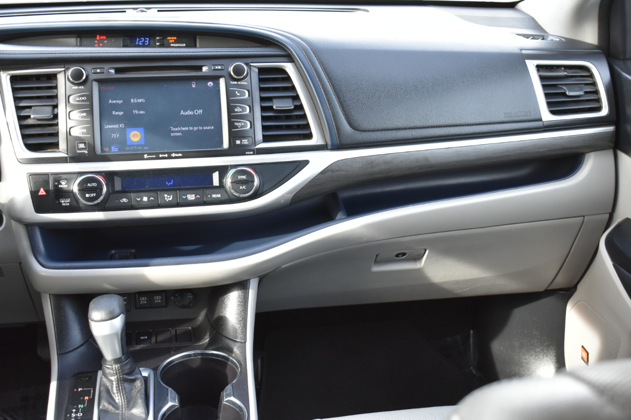 Toyota Highlander Limited FWD V6 2018