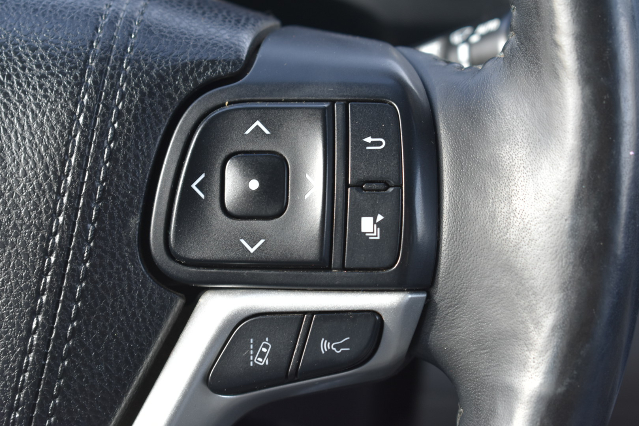 Toyota Highlander Limited FWD V6 2018