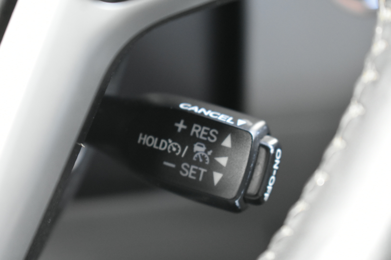 Toyota Highlander Limited FWD V6 2018